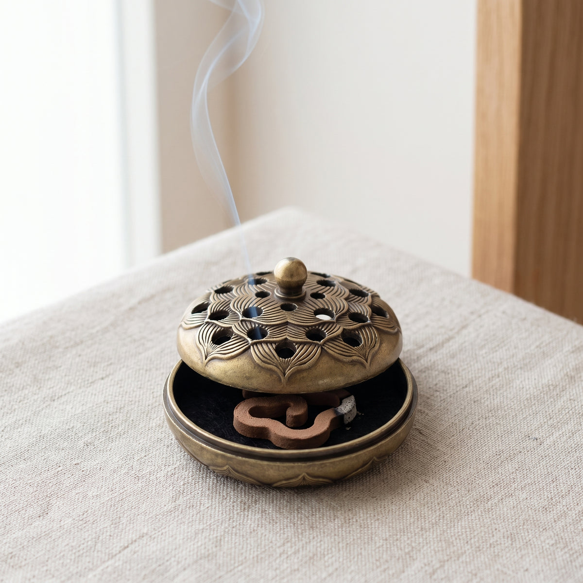 Mini Lotus Incense Burner - Ancient Gold