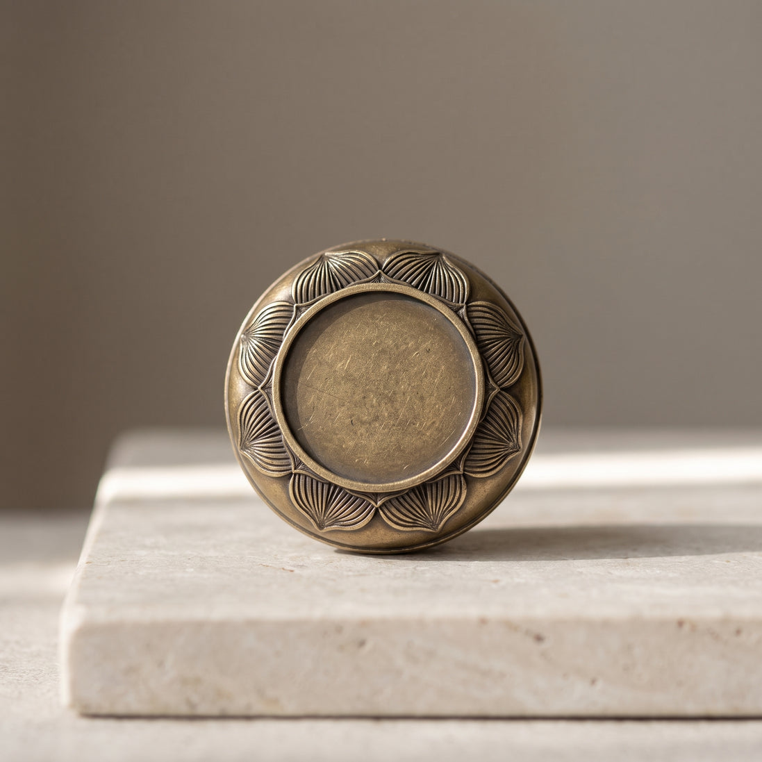 Mini Lotus Incense Burner - Ancient Gold