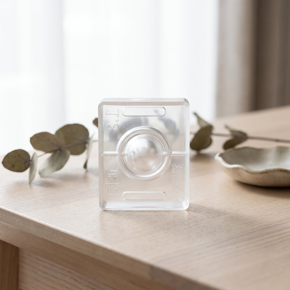 Clear acrylic 18mm round bead mould with stainless steel piercing pin